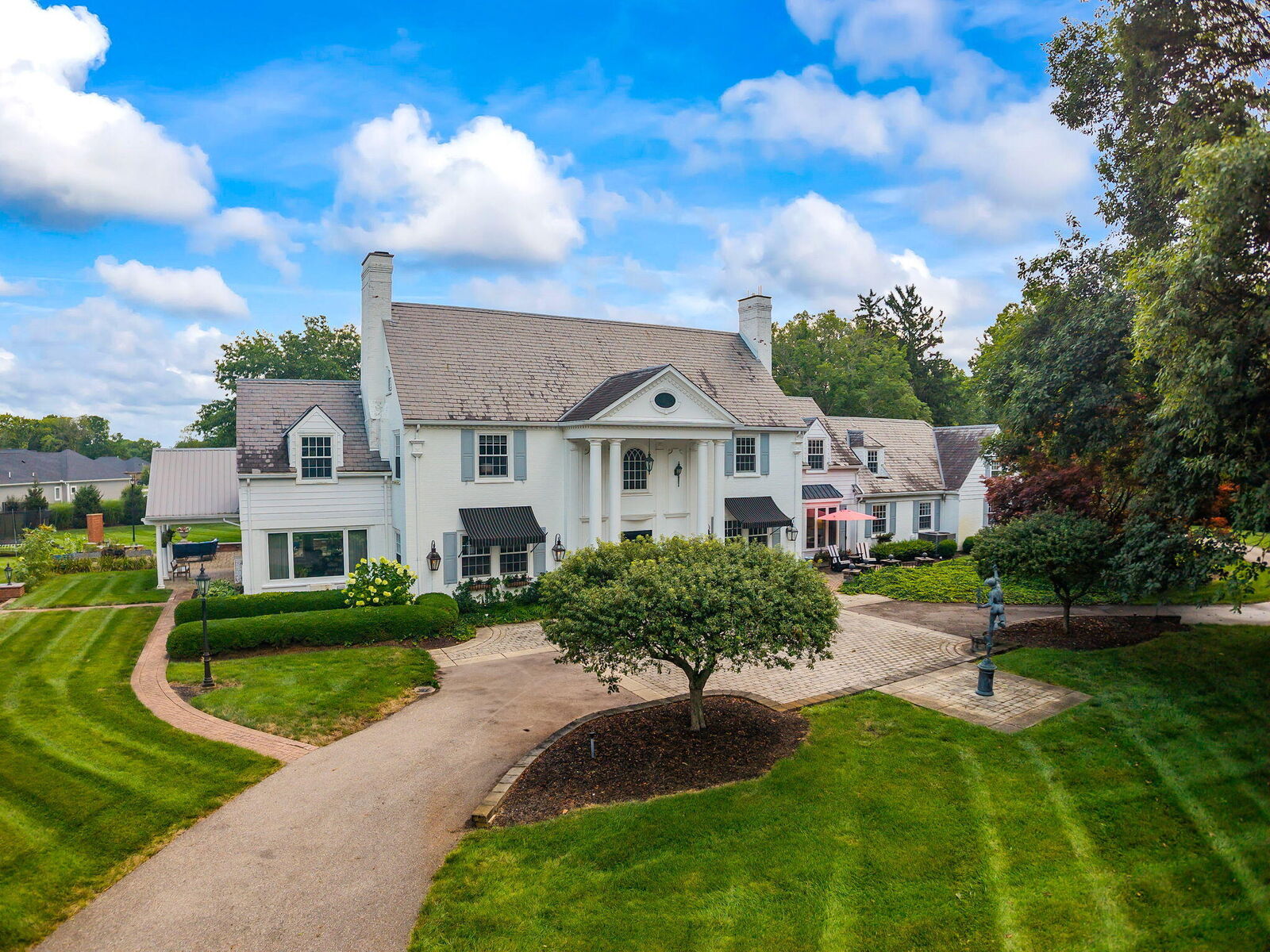 Property Photo:  1550 Creekwood Drive  OH 45373 