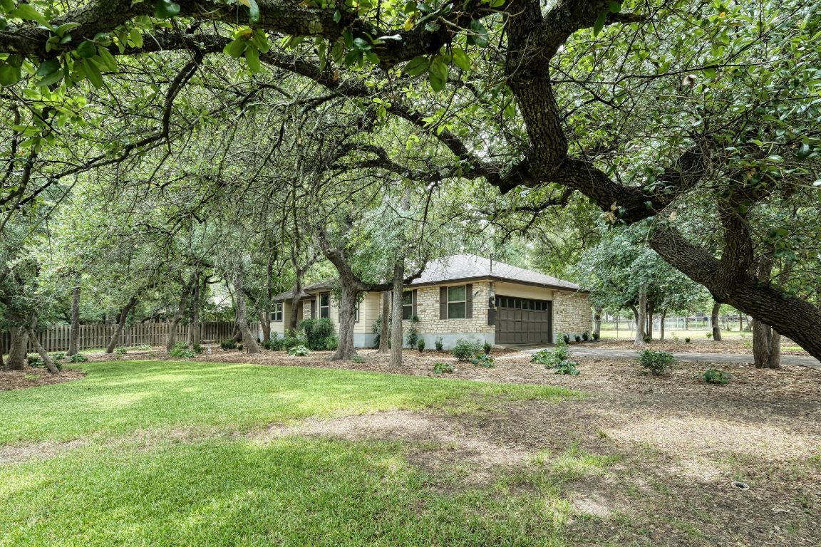 Property Photo: 4216 Verde Vista Vista TX 78628