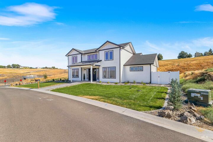 Property Photo:  414 Highwater Street  ID 83501 