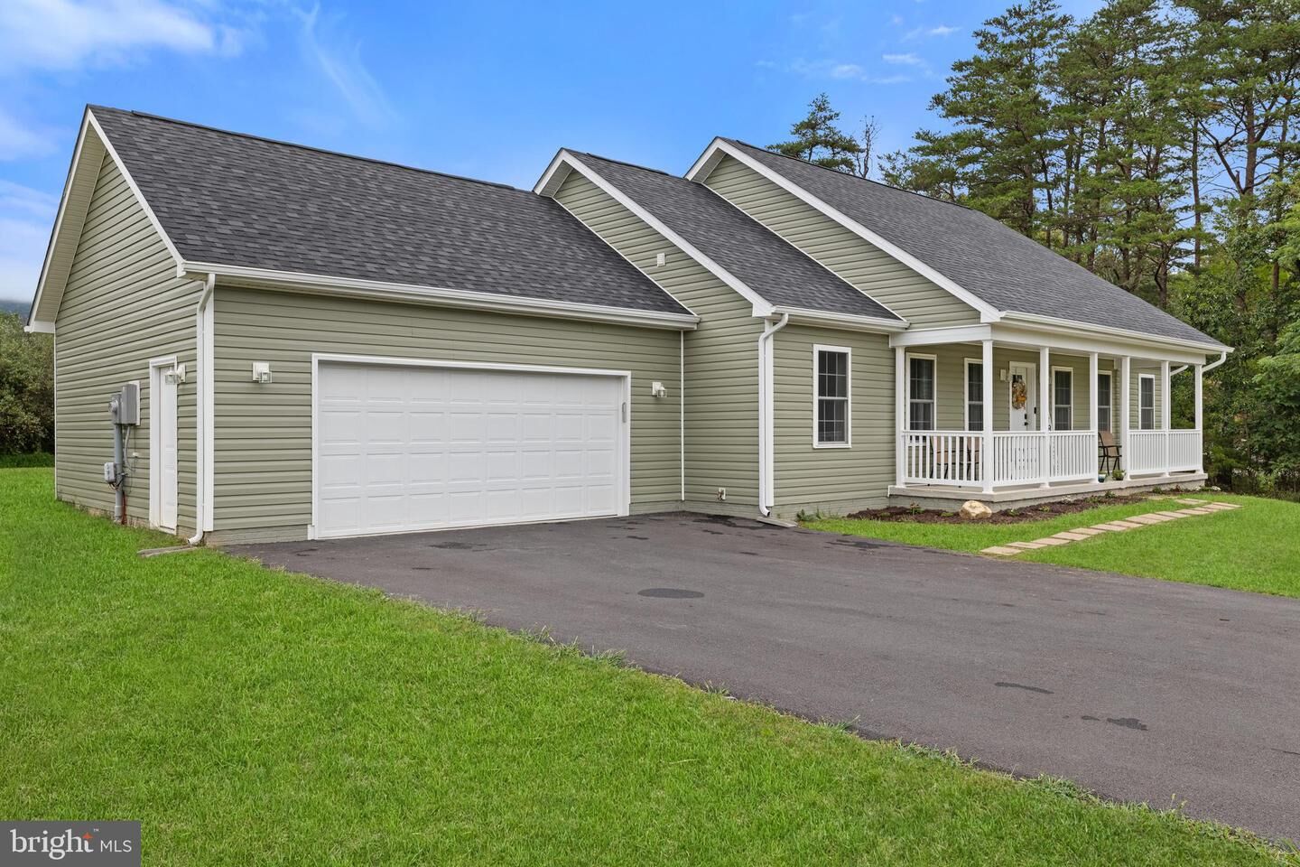 Property Photo: 61 Mdg Court WV 25411