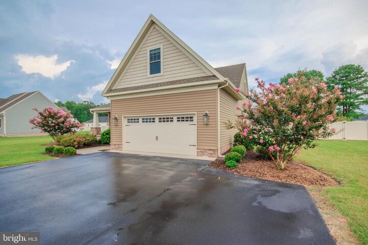 Property Photo:  27243 Equestrian Drive  MD 21801 