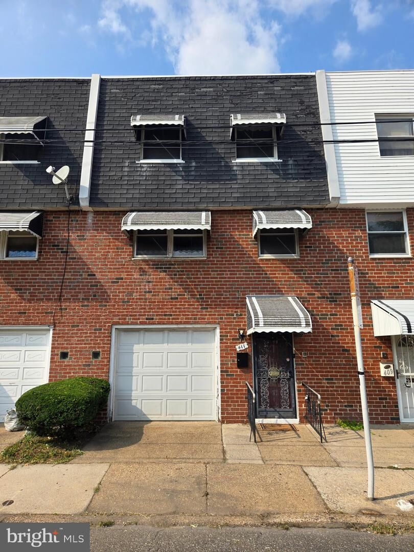 Property Photo: 411 W Shunk Street PA 19148