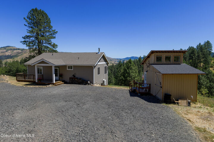 Property Photo:  19225 Arabian Ln  ID 83541 