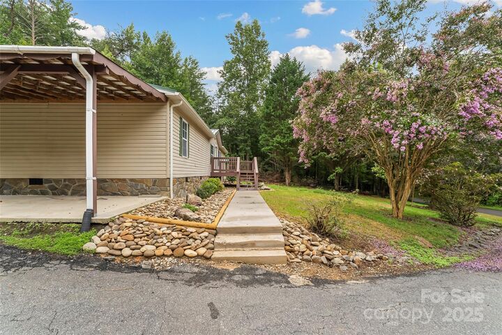 Property Photo:  2236 Sisue Street  NC 28655 