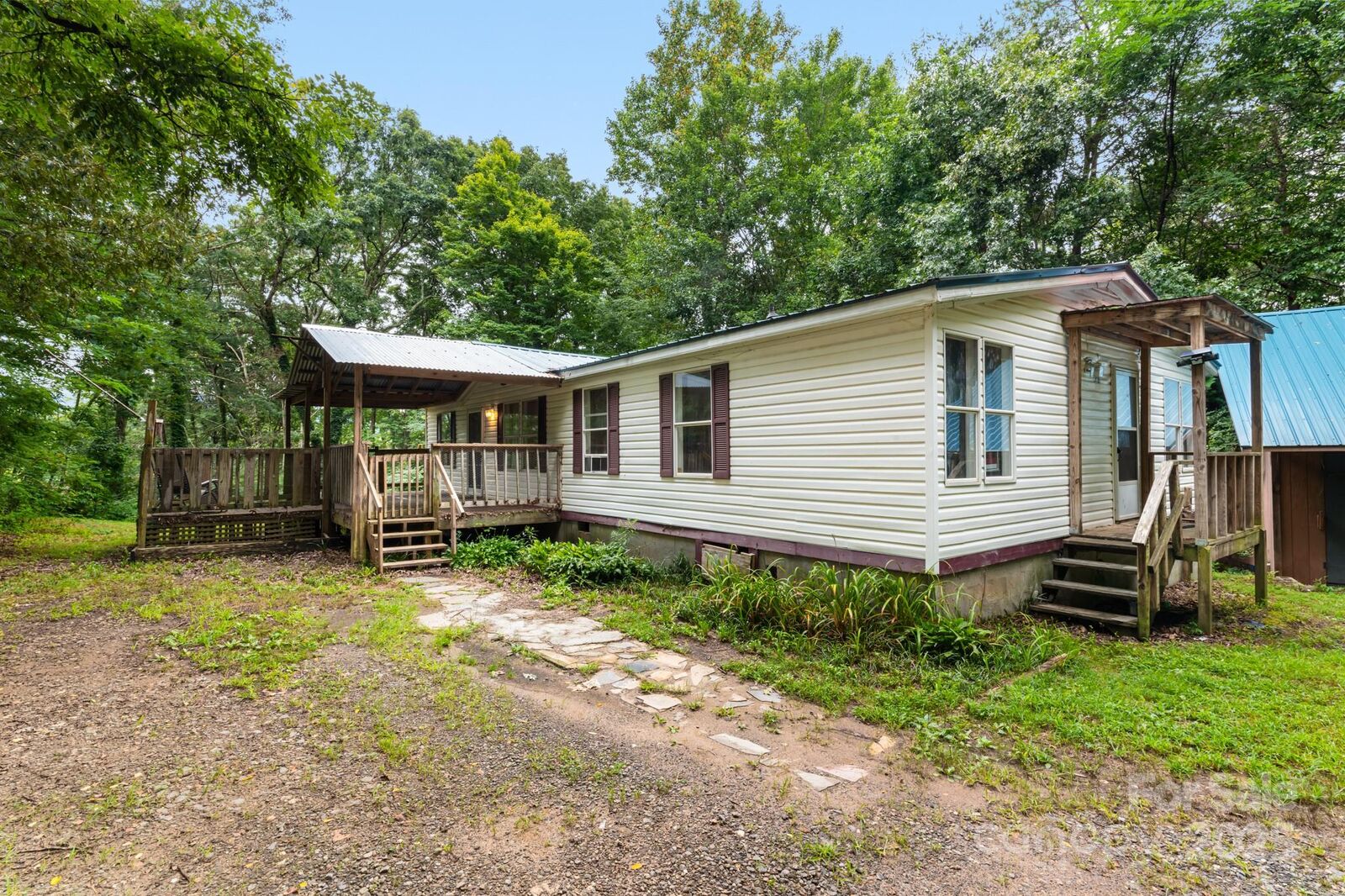 Property Photo: 28 Myrtle Road NC 28778