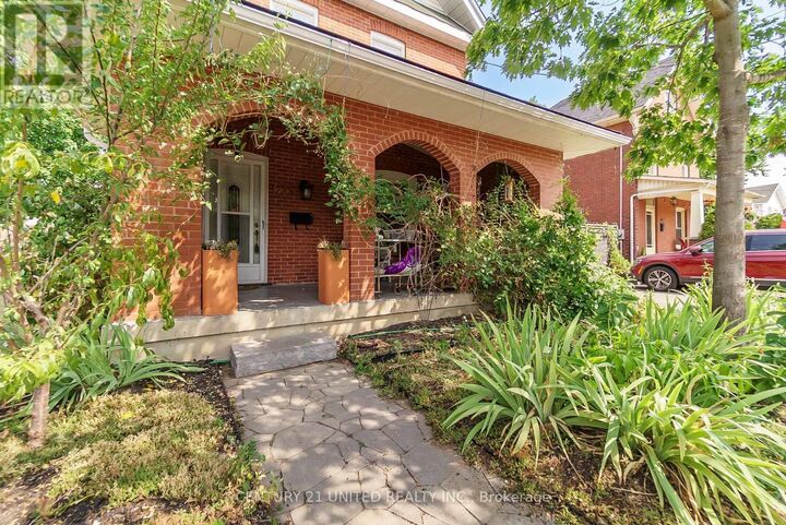 Property Photo:  220 King George Street  ON K9J 1R6 