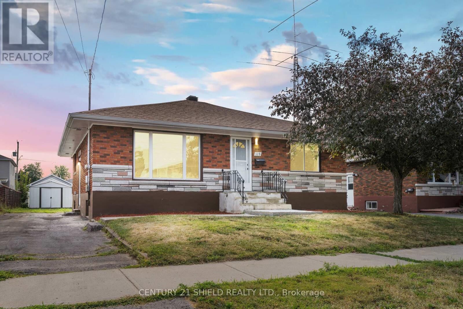 Photo de la propriété:  119 Anthony Street  ON K6H 5J9 