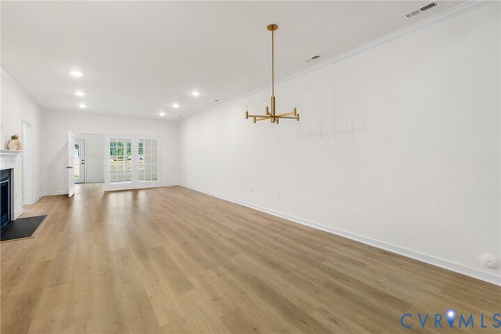 Property Photo:  16309 Creekstone Point Avenue  VA 23120 
