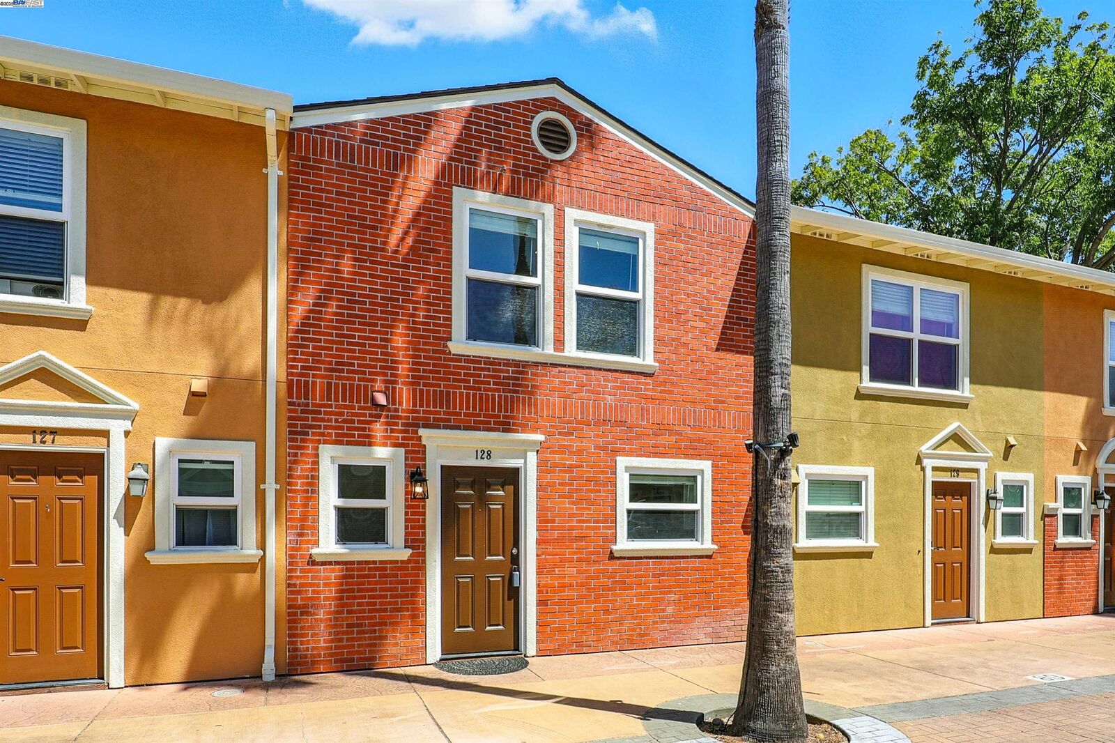 Property Photo:  865 Carlisle Way 128  CA 94087 