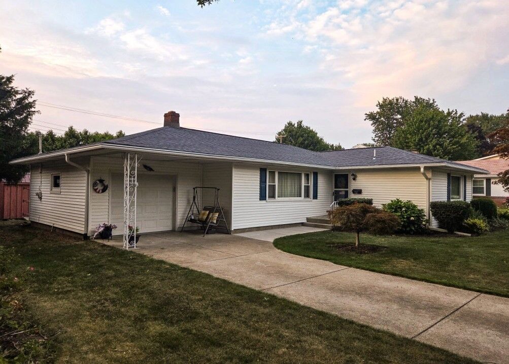 Property Photo:  2536 N Tracy Drive  PA 16505 