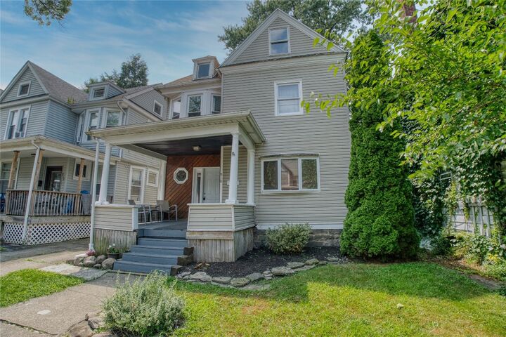 Property Photo: 910 Walnut Street PA 16502