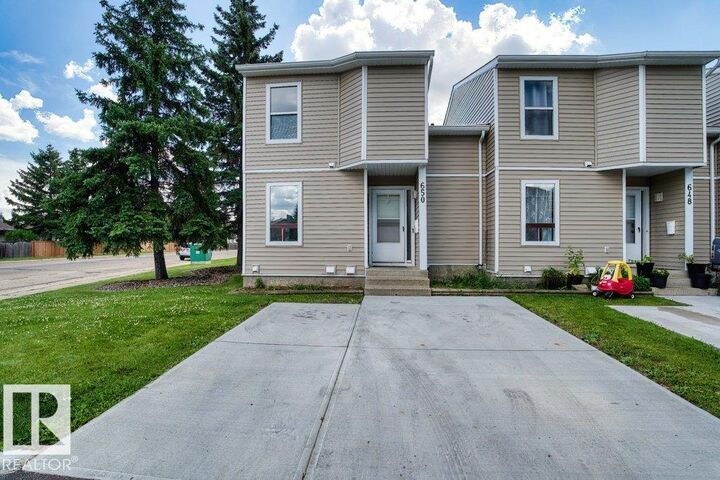 650 Saddleback Road NW  Edmonton AB T6J 4Z3 photo