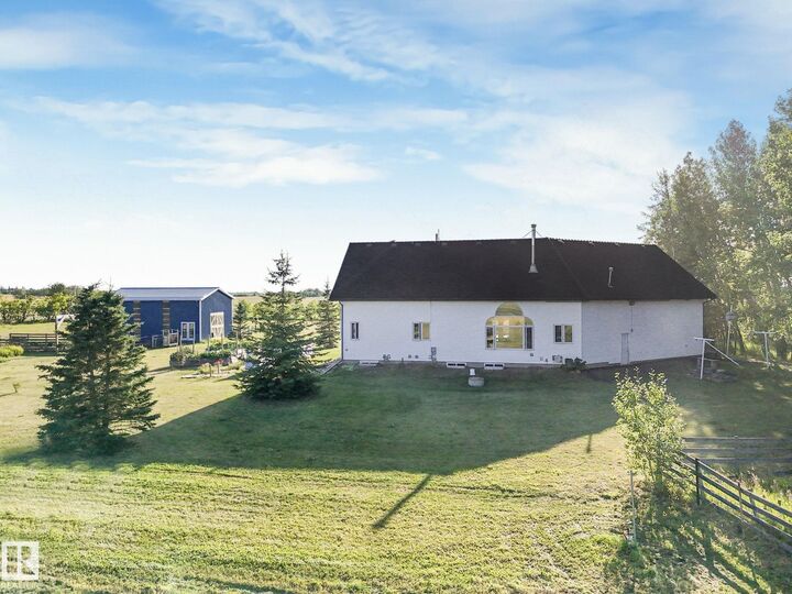 Property Photo: 56231 Rge Road 263 AB T8R 0X8