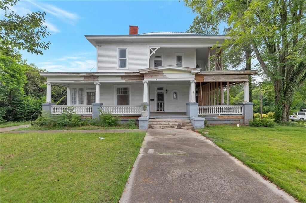 Property Photo:  2119 Emory Street  GA 30014 