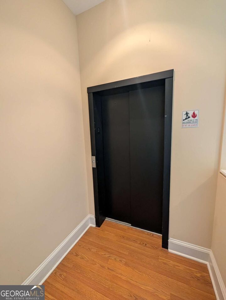 Property Photo: 304 W Jones Street GA 31401