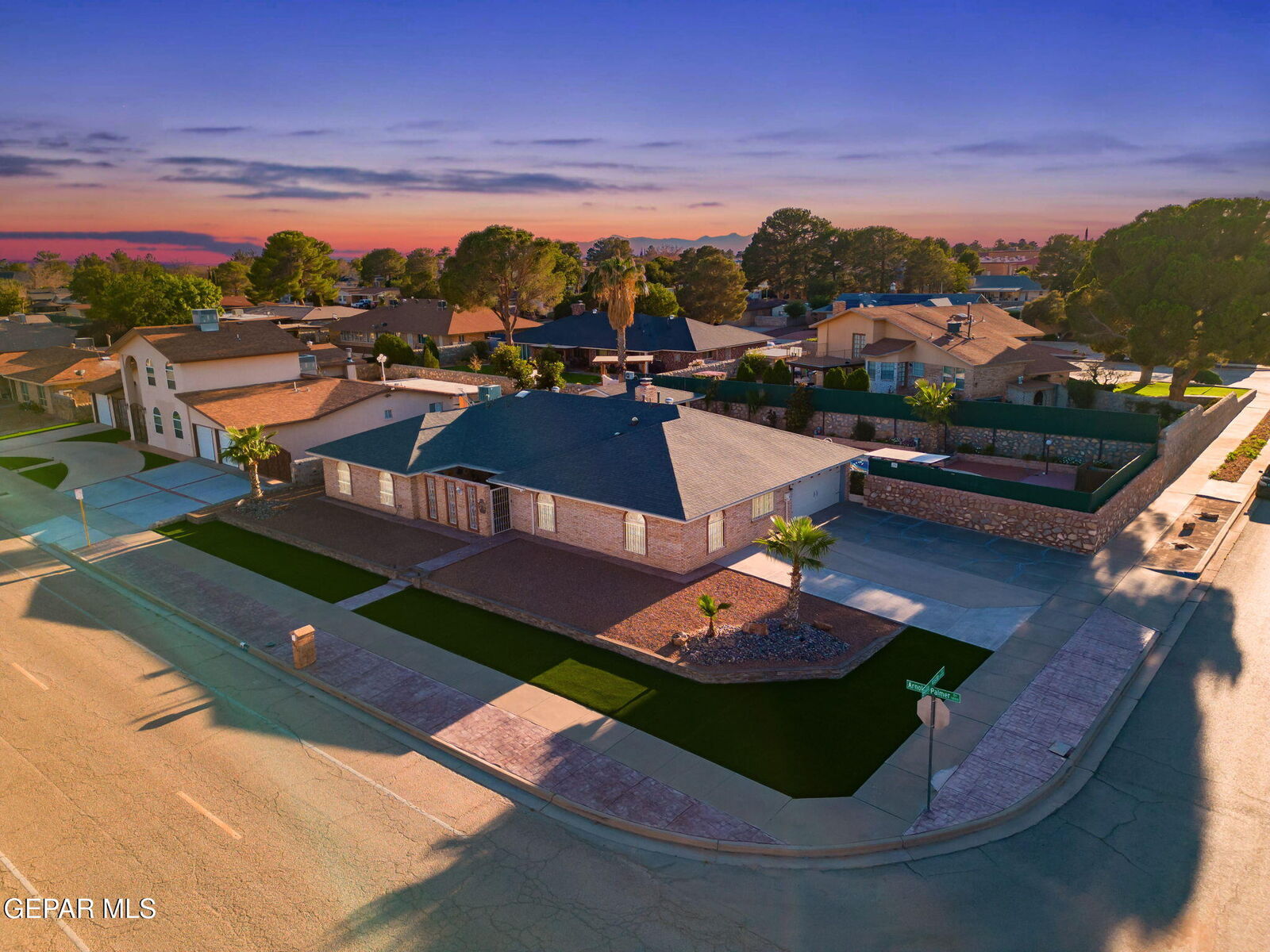 Property Photo: 1823 Arnold Palmer Drive TX 79935