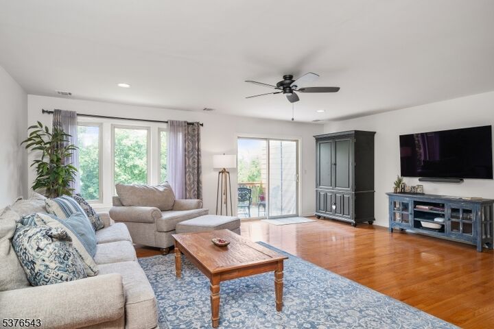Property Photo:  1 Wimbledon Dr 2  NJ 07462 