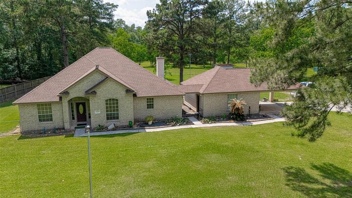 Property Photo:  2403 Forum Court  TX 77357 