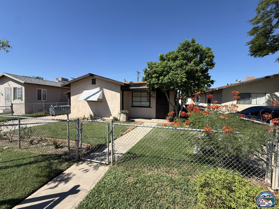 Property Photo: 677 Stanley Pl CA 92227