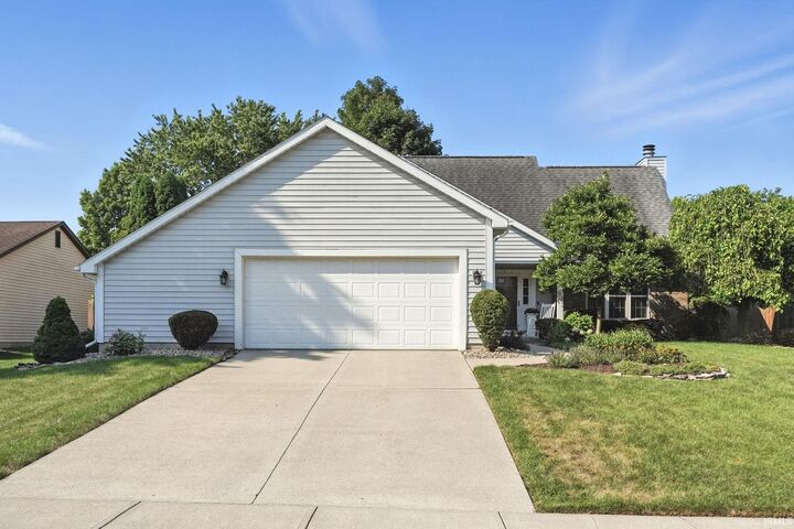 Property Photo:  1612 Channel Place Drive  IN 46825 