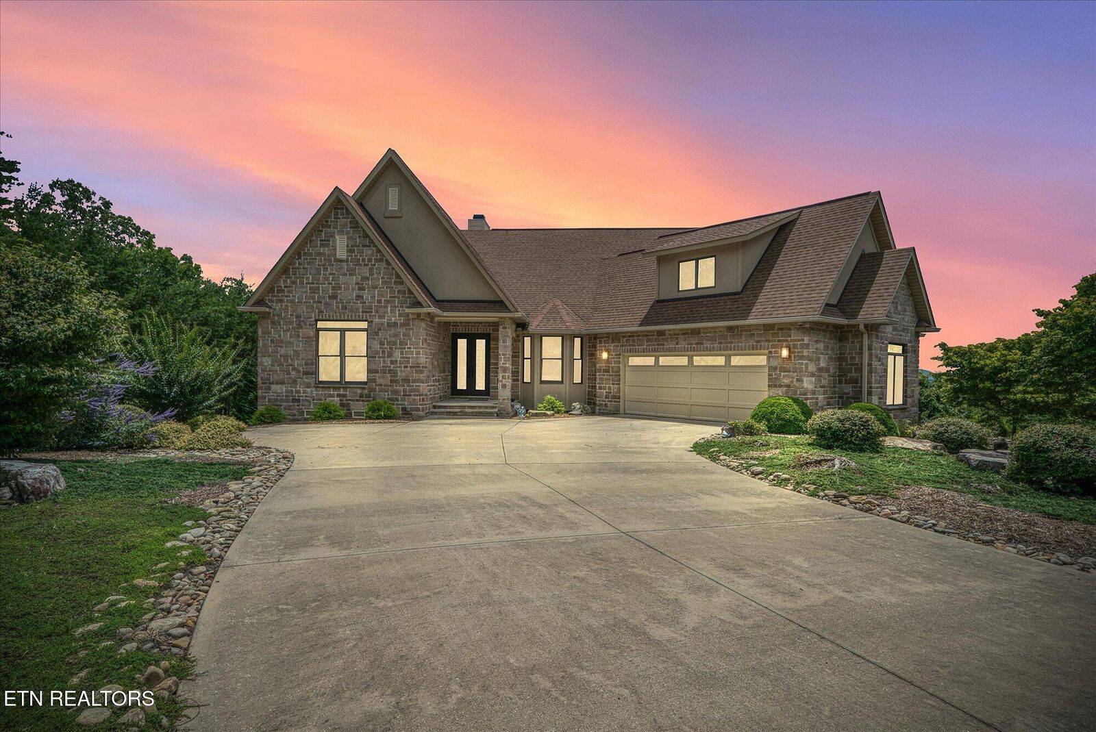 Property Photo:  61 Bluff View Court  TN 38558 