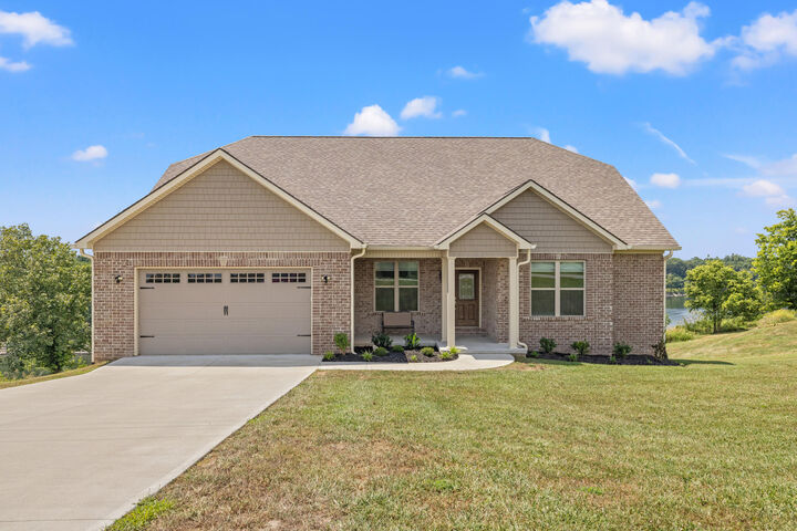 Property Photo:  1830 Hunter Drive  KY 40444 