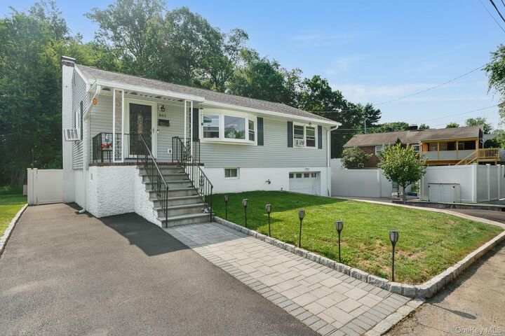 843 Lyle Court  Peekskill NY 10566 photo