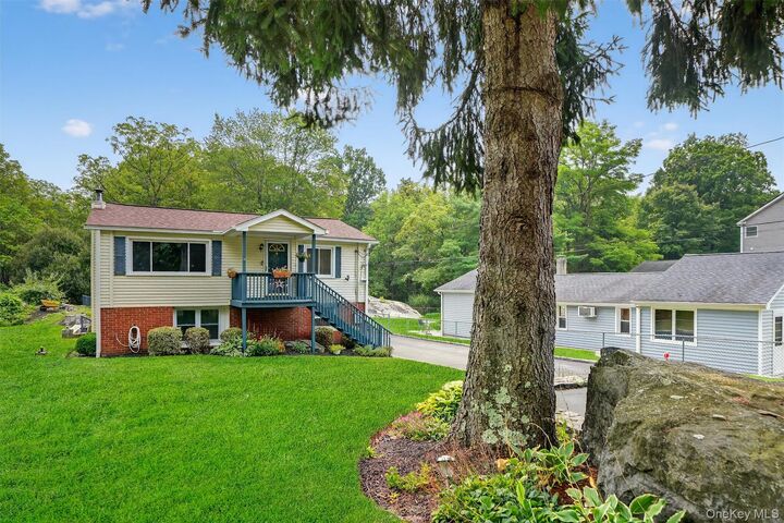 112 Woodale Avenue  Peekskill NY 10566 photo