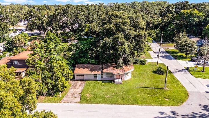 Property Photo: 905 Dowd Avenue FL 32804
