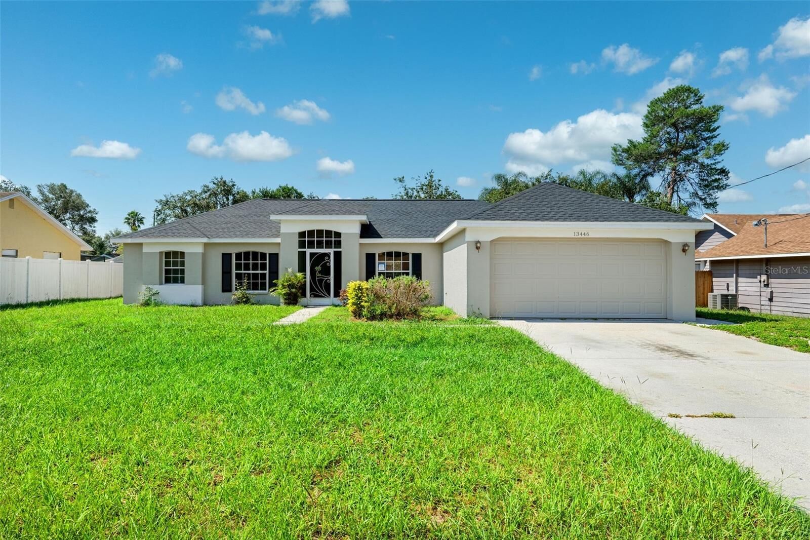 Property Photo: 13446 White Plains Street FL 34609