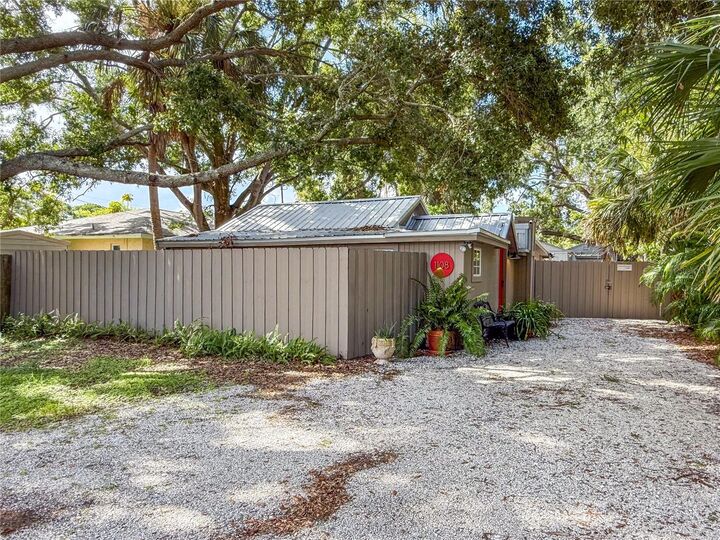 1108 Colleton Drive  Sarasota FL 34234 photo