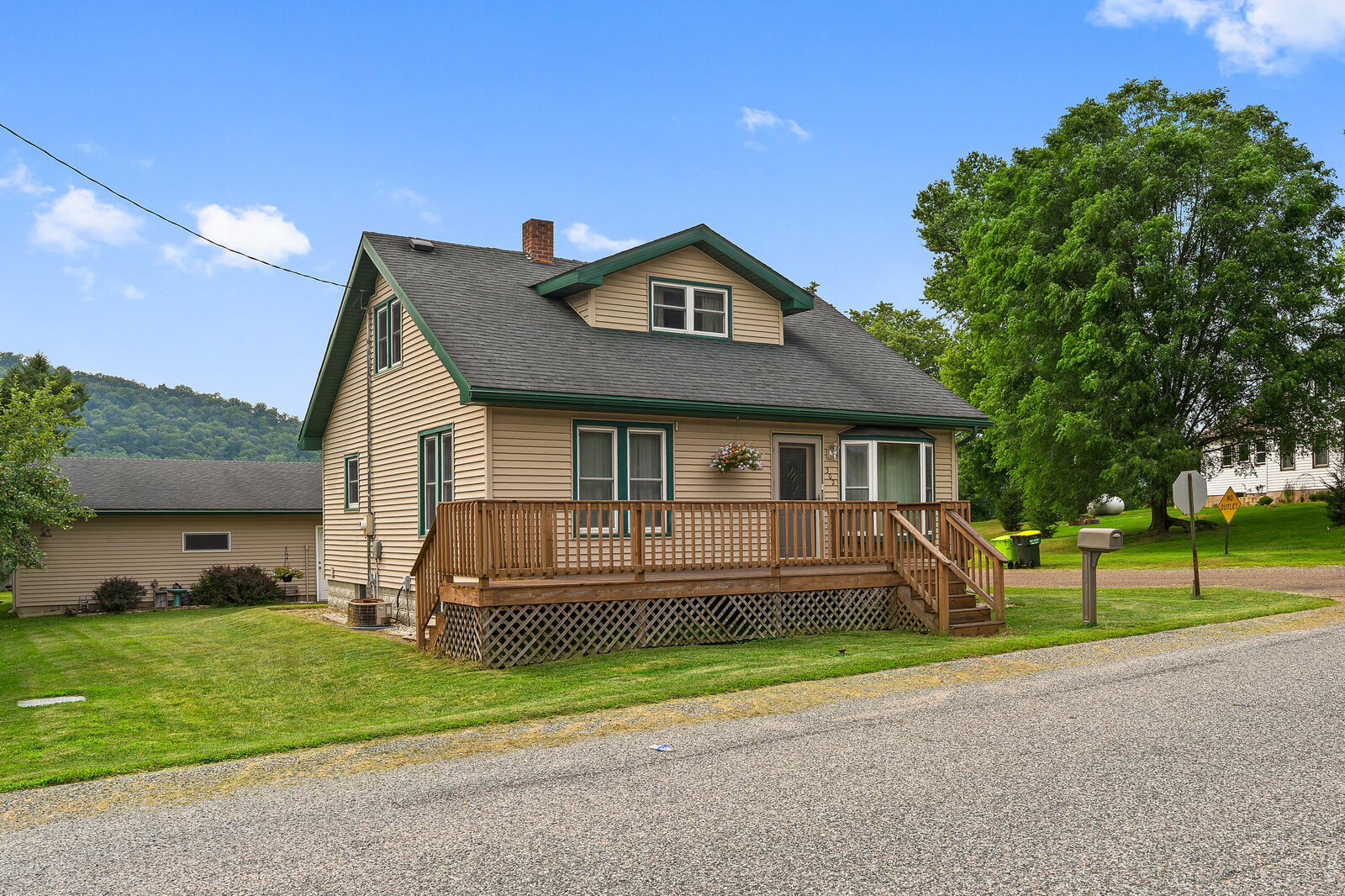 Property Photo:  302 Gilbertson St  WI 54621 