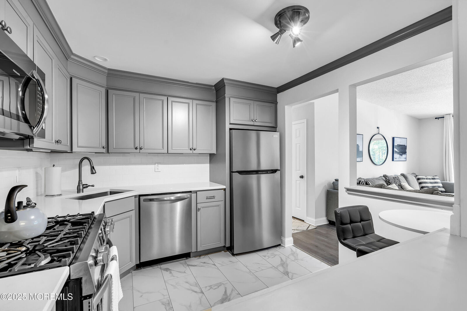Property Photo: 16 Willow Court NJ 08619