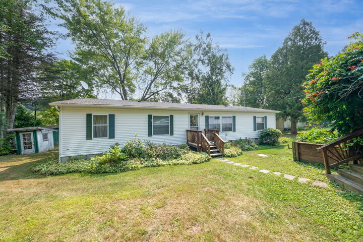 Property Photo: 17940 Myrberg Drive MI 49305