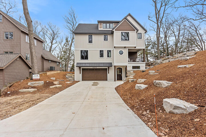 Property Photo:  16976 Lake Avenue  MI 49460 