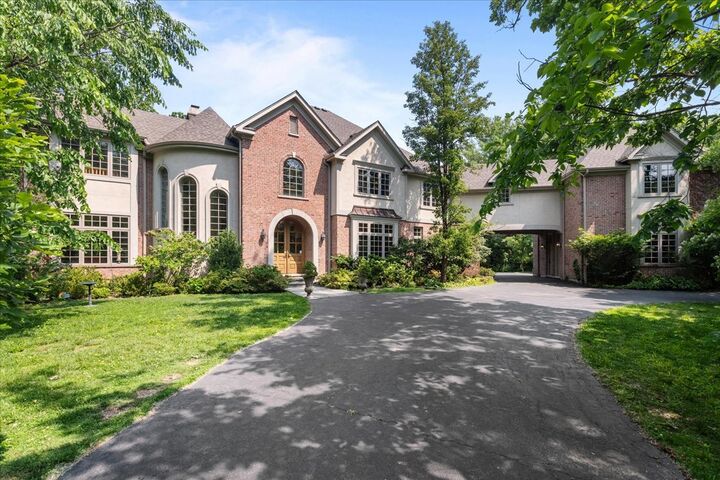 1005 Hiawatha Lane  Riverwoods IL 60015 photo