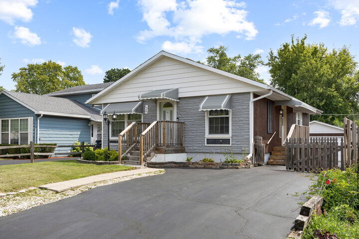 1331 Elm Avenue  Round Lake Beach IL 60073 photo