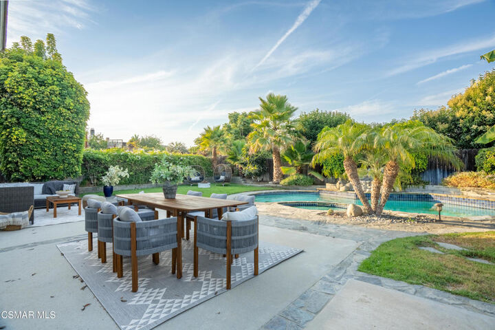 Property Photo:  1669 Ridgewood Drive  CA 93012 