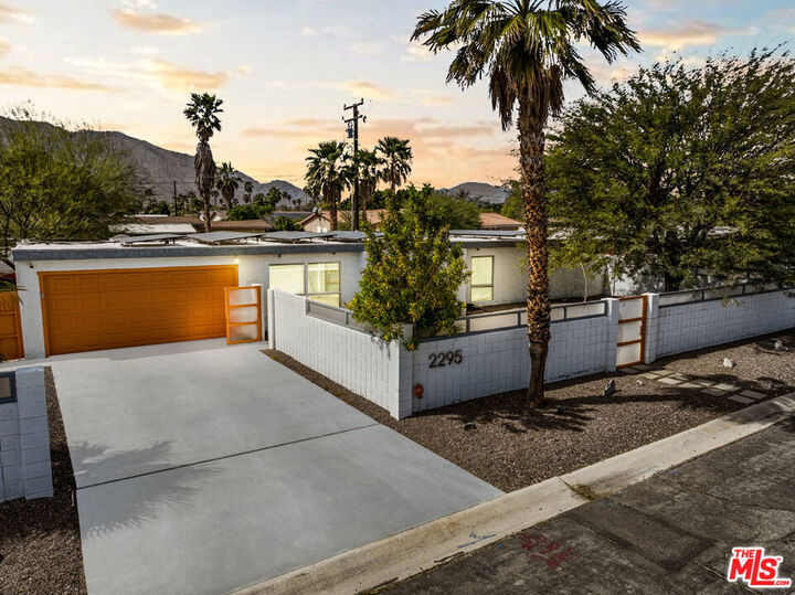Property Photo:  2295 Nicola Road  CA 92262 