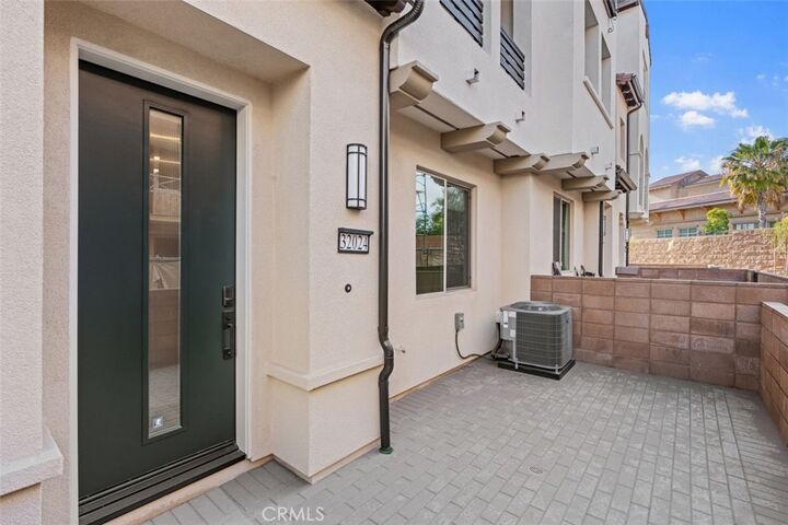 Property Photo:  32024 Paseo Rama  CA 92675 