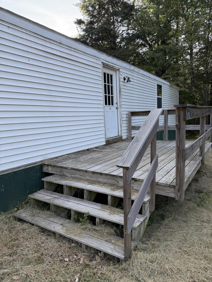 Property Photo: 224 Kansas Road ME 04658