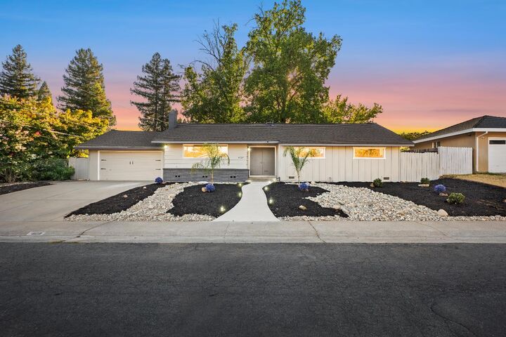 4129 Sharwood Way  Carmichael CA 95608 photo