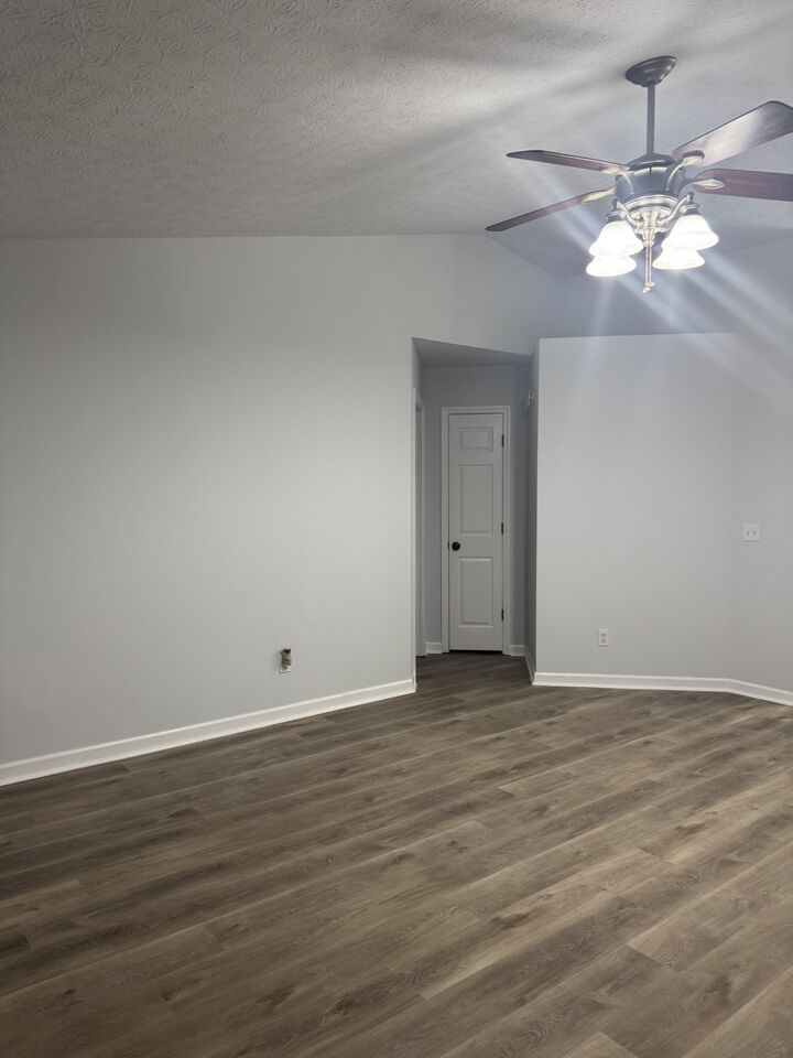 Property Photo: 403 Independence Ct TN 37086
