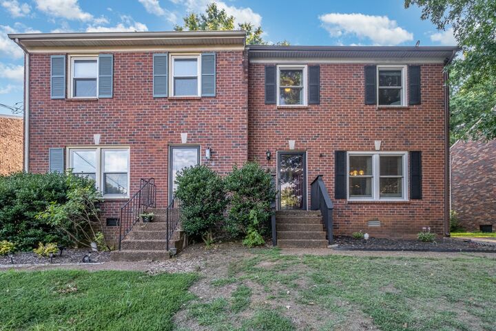 Property Photo:  208 Woodmaker Ct  TN 37214 