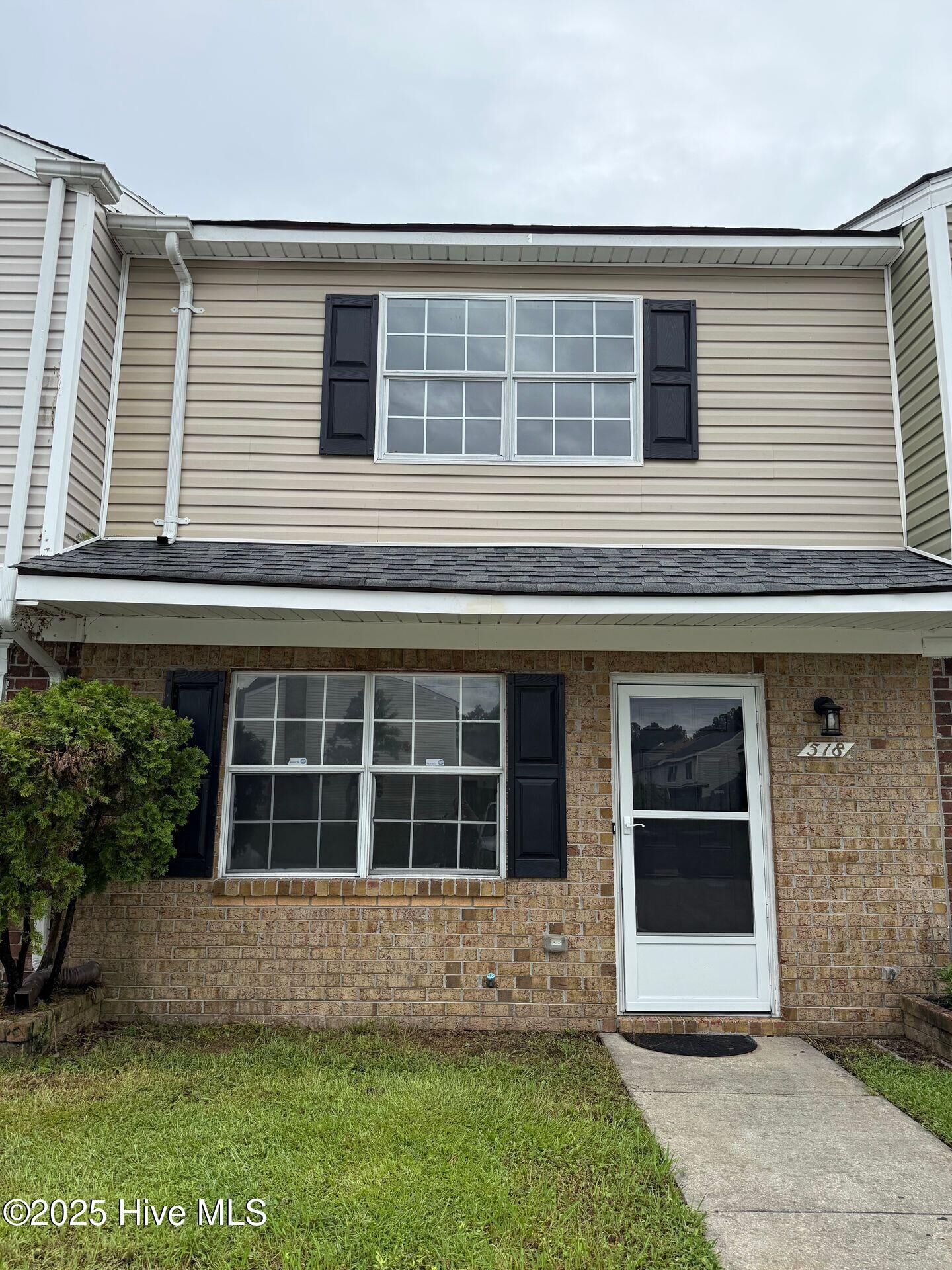 Property Photo:  518 Myrtlewood Circle  NC 28546 