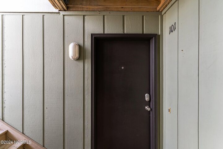 Property Photo: 108 S Lake Park Boulevard Unit 101 NC 28428