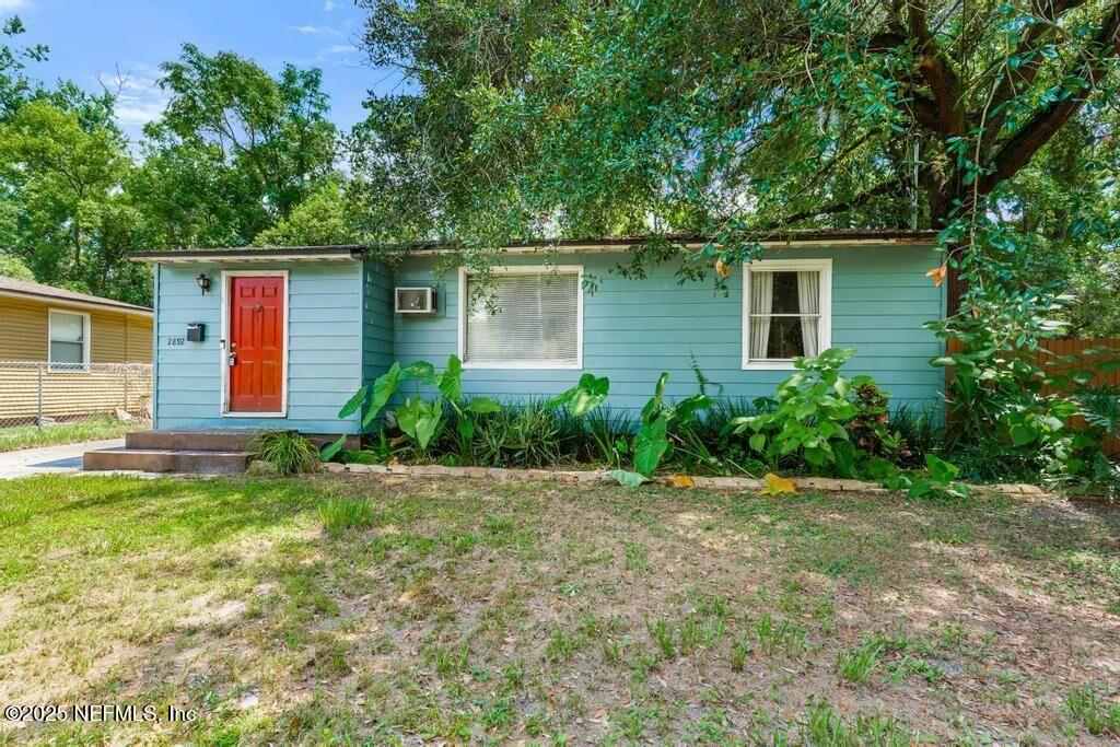 Property Photo:  2892 Gilmore Street  FL 32205 