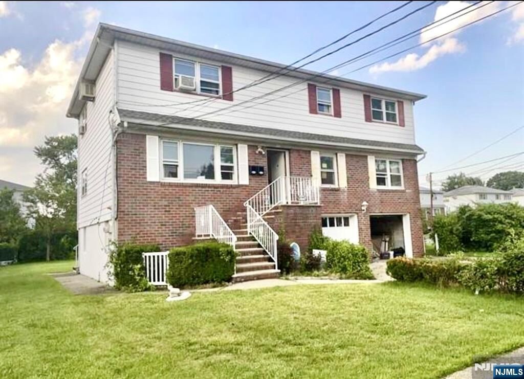 Property Photo:  10 Millo Court 2  NJ 07643 