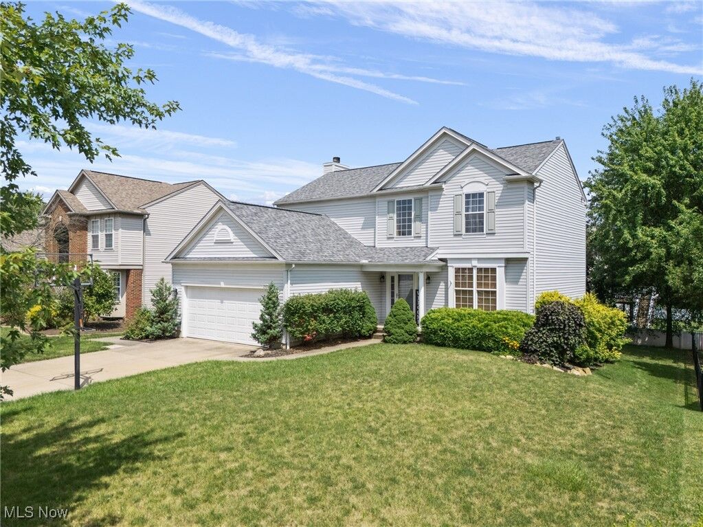 Property Photo:  2327 Crockett Circle  OH 44224 