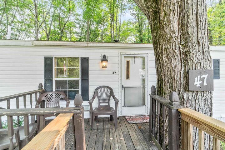 Property Photo: 464 Boston Post Road NH 03031